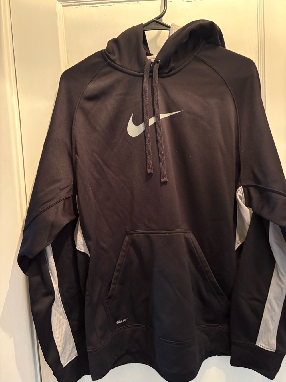 Nike Black Hoodie with Grey Inner Lining and Grey Swoosh-NEVER BEEN WORN